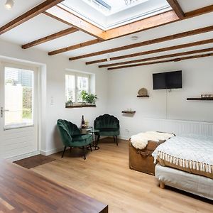 Studio met een King Size Bed
